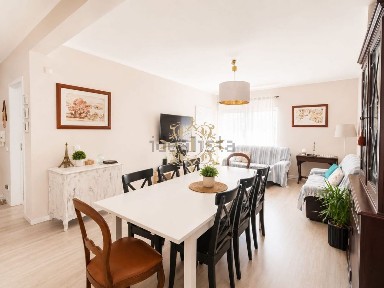 Apartamento T4 à venda no Bairro do Liceu - Vanicelos