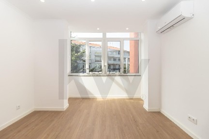 Apartamento T3 à venda na Avenida Dom Nuno Álvares Pereira, 41