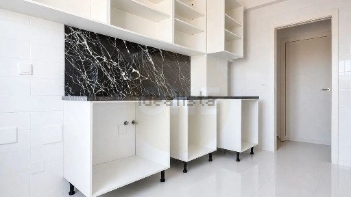 Apartamento T2 à venda na Rua de Aljubarrota