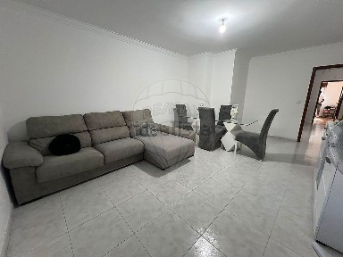 Apartamento T3 à venda na Avenida Rui Grácio