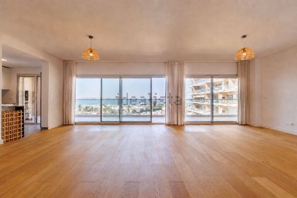 Apartamento T4 à venda na Quinta da Trindade