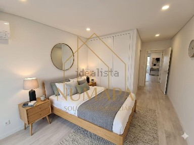 Apartamento T3 à venda na Quinta da Ladeira