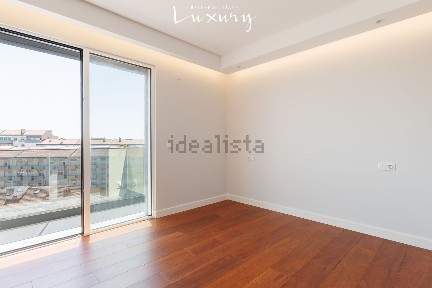 Apartamento T4 à venda na Rua da Libertade, 7