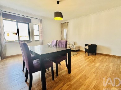 Apartamento T3 à venda na Pragal