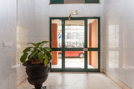 Apartamento T4 à venda na Rua Irene Nascimento, 25
