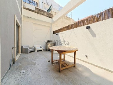 Apartamento T2 à venda na Rua João Eloy do Amaral