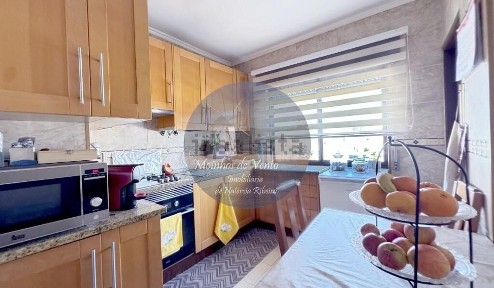 Apartamento T2 à venda na Lavradio