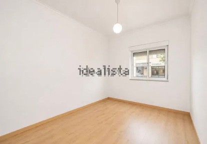 Apartamento T2 à venda na Avenida Bocage