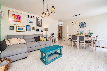 Apartamento T3 à venda na Rua Manuel Febrero
