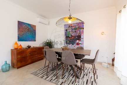 Apartamento T4 à venda na Rua Jacome Ratton
