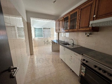 Apartamento T2 à venda na Cotovia - Quintinha - Venda Nova