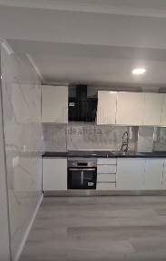 Apartamento T3 à venda no Centro de Laranjeiro