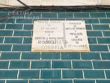 Apartamento T1 à venda na Rua Elias Garcia, 48