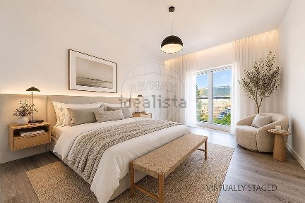 Apartamento T2 à venda na Rua Varandas para o Mar
