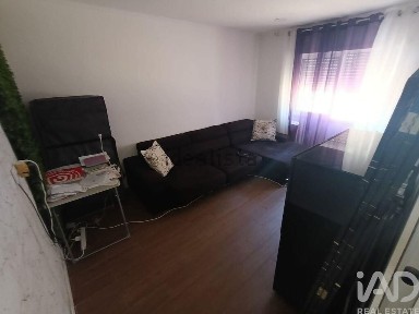 Apartamento T2 à venda na Lavradio
