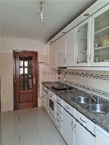 Apartamento T2 à venda na Rua Estêvão de Matos Homem, 4