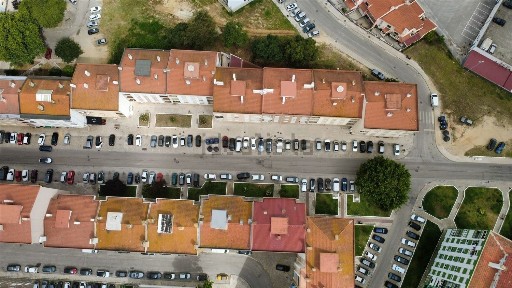 Apartamento T2 à venda na Rua Luís de Camões, 3