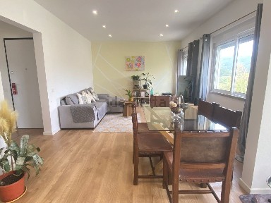Apartamento T2 à venda na Rua São Joaquim