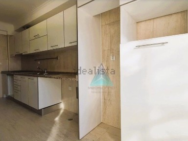 Apartamento T2 à venda no Vale Flores - Quinta do Chiado