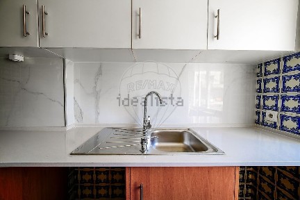 Apartamento T2 à venda na Rua de Moçambique