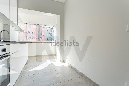 Apartamento T2 à venda na Arangues - Pinheirinhos