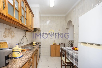 Apartamento T2 à venda na Rua de Goa