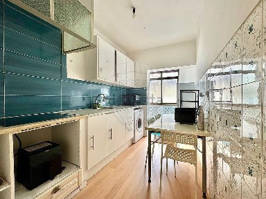 Apartamento T2 à venda na Praceta do Rio, 6