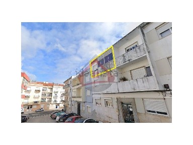 Apartamento T2 à venda na Quatro Caminhos