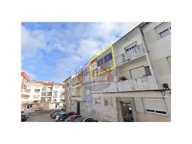 Apartamento T2 à venda na Quatro Caminhos