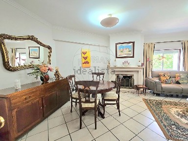 Apartamento T2 à venda na Avenida Bento Gonçalves