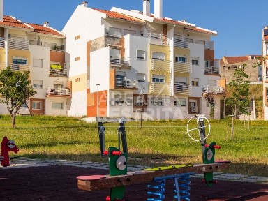 Apartamento T3 à venda na Rua da Nau São Rafael
