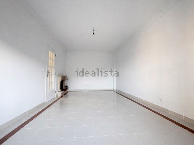 Apartamento T3 à venda na Avenida Arsenal do Alfeite