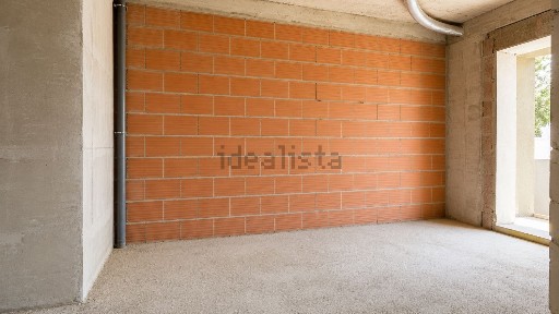 Apartamento T1 à venda na Rua Damião Peres, 400