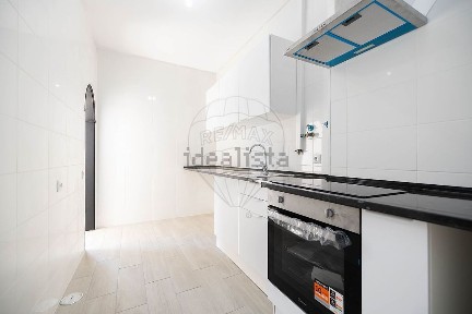 Apartamento T3 à venda na Praceta 25 de Abril