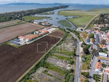 Apartamento T1 à venda na Rua Pedro Nunes