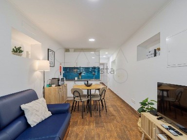 Apartamento T1 à venda na Rua Pereira Cão, 38
