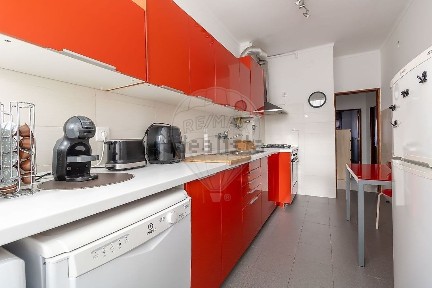 Apartamento T2 à venda na Praceta Alfredo Keil