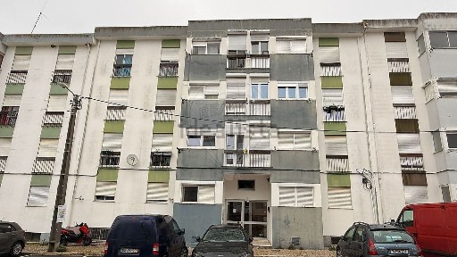 Apartamento T2 à venda na Cotovia - Quintinha - Venda Nova