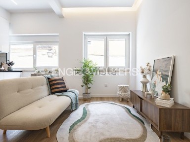 Apartamento T3 à venda em Almada