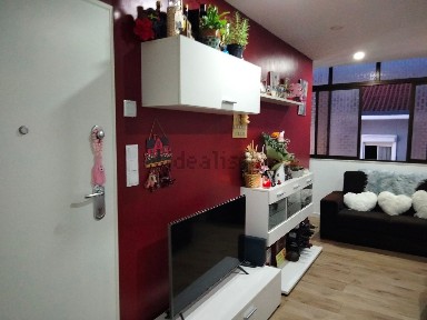 Apartamento T2 à venda na Rua 1º de Maio, 84