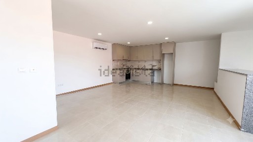 Apartamento T2 à venda em Bustos - Troviscal - Mamarrosa