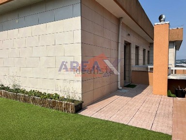 Apartamento T3 à venda no Centro de Oliveira de Azeméis