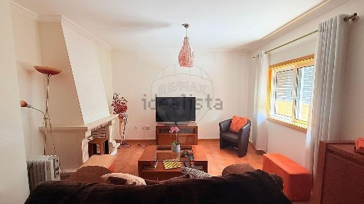 Apartamento T2 à venda na Rua David Mourão Ferreira