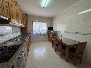 Apartamento T2 à venda em Fajões