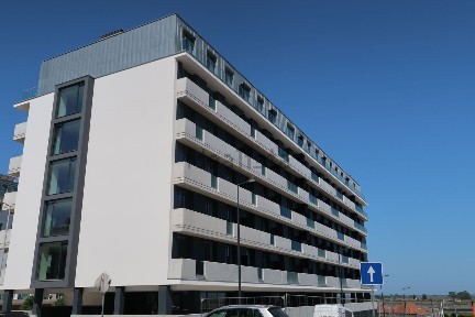 Apartamento T1 à venda na Rua António da Rocha Madail, 40
