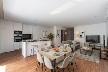 Apartamento T2 à venda na Rua dos Limites