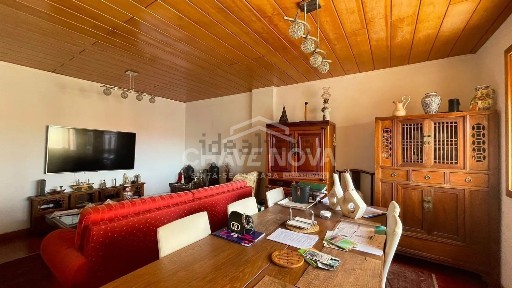 Apartamento T3 à venda na Rua 30 s/n