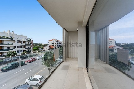 Apartamento T2 à venda na Avenida João Corte Real, 245