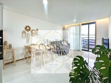 Apartamento T3 à venda na Alameda Silva Rocha