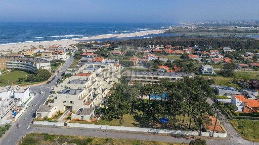 Apartamento T2 à venda na Rua das Violetas